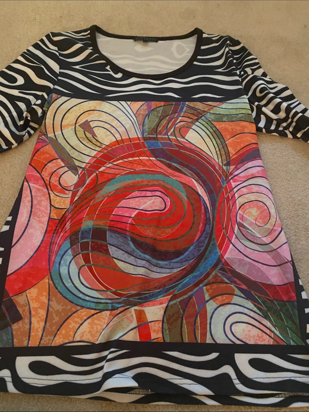 Funsport abstract tunic top size large. - Picture 6 of 7